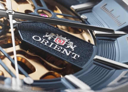 A joia para o Homem e um acessório para Mulher