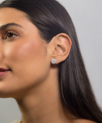 Brinco Soleil stud ouro 18k sol cravejado de Diamantes rodinados