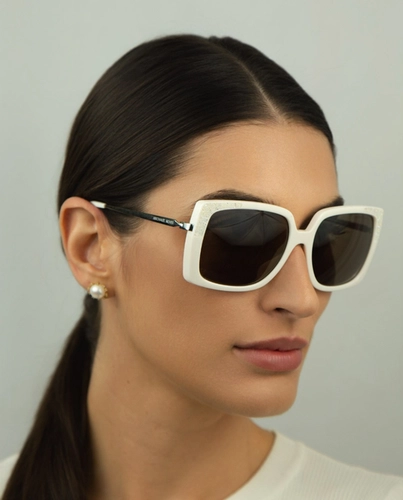 Óculos de Sol Michael Kors 0MK2131 334273 56 Acetato Marfim com lentes na cor Marrom