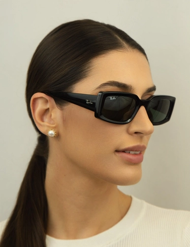 Óculos de Sol Ray-Ban Kiliane 0RB4395 66777154 Acetato Preto com lentes na cor Verde