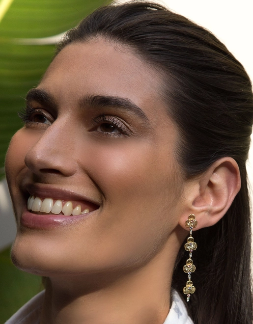 Brinco Printemps 4 flores filigrana ouro 18k com mix de Gemas e Diamantes 2