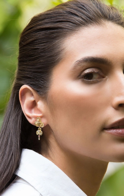 Brinco Printemps pingente 2 flores filigrana ouro 18k mix Gemas Naturais e Diamante 2