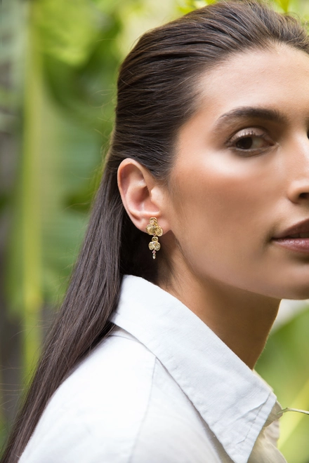 Brinco Printemps pingente 2 flores filigrana ouro 18k mix Gemas Naturais e Diamante 4
