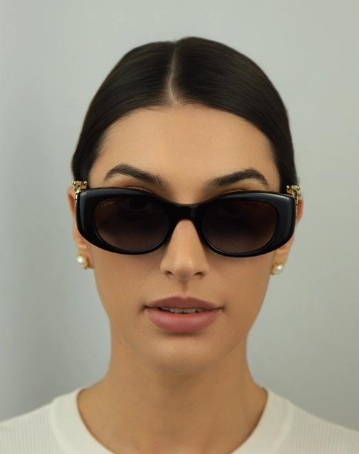 Óculos de Sol Cartier CT0472S-001 51 Acetato Preto com lentes na cor Café Espelhado Degradê 3