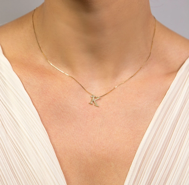 Gargantilha Roman corrente ouro 18k com pingente letra "K" com um Diamante 2