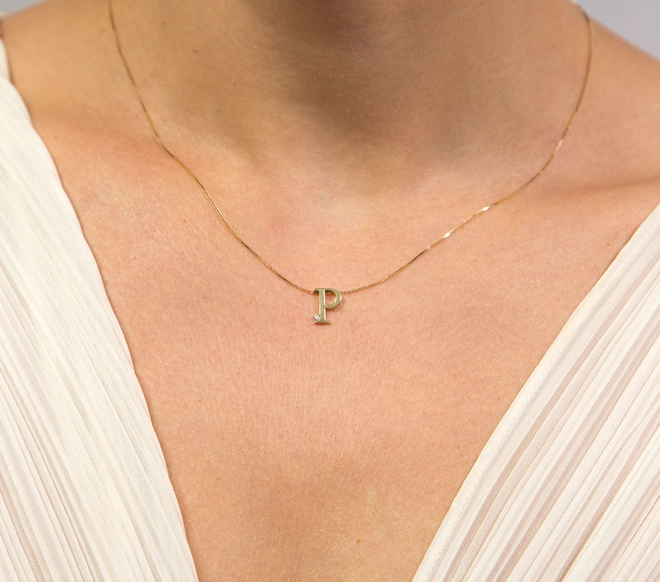 Gargantilha Roman corrente ouro 18k com pingente letra "P" com um Diamante 2