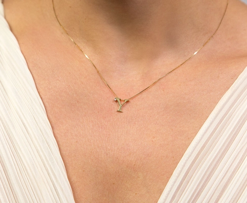 Gargantilha Roman corrente ouro 18k com pingente letra "Y" com um Diamante