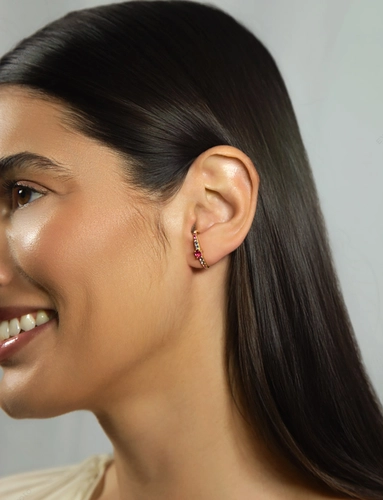 Brinco Paradis Ear Hook em ouro 18k com Mix de Gemas e Diamantes