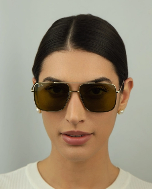 Óculos de Sol Ray-Ban Ari 0RB3758 9213/256 Metal Dourado com lentes na cor Verde 3