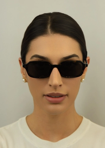 Óculos de Sol Ray-Ban Zuri 0RB4455 13598752 Acetato Marrom Mesclado com lentes na cor Cinza