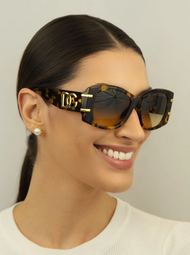 Óculos de Sol Dolce & Gabbana 0DG4501 33302Q54 Acetato Amarelo Mesclado com lentes na cor Marrom Degradê