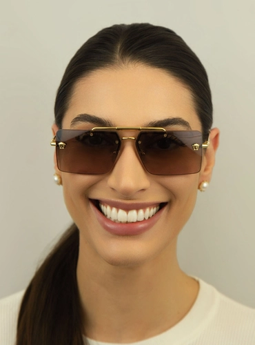 Óculos de Sol Versace 0VE2245 10025860 Metal Dourado com lentes na cor Rosa Degradê