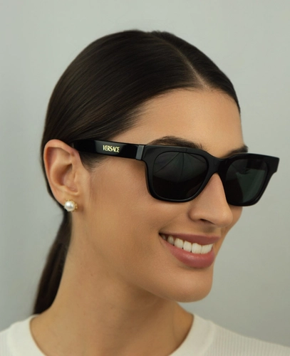 Óculos de Sol Versace 0VE4486 GB1/8752 Acetato Preto com lentes na cor Cinza
