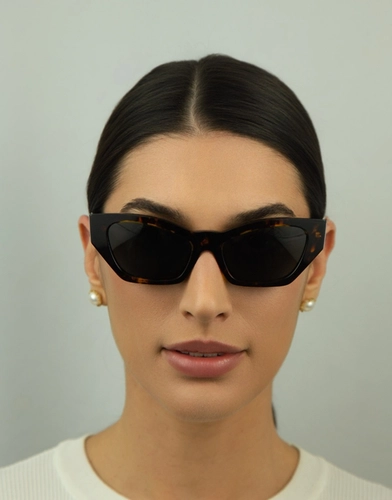 Óculos de Sol Versace 0VE4488U 55148753 Acetato Marrom Mesclado com lentes na cor Cinza