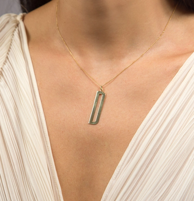 Pingente Wow Mom ouro 18k letra "D" polida 3