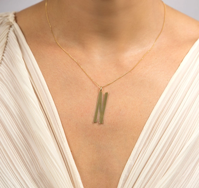 Pingente Wow Mom ouro 18k letra "N" polida 3