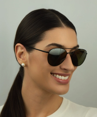 Óculos de Sol Porsche Design Vision Drive P8947 56A Titânio Preto Fosco com lentes na cor Verde Polarizado