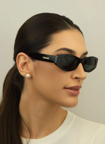Óculos de Sol Versace 0VE4487 GB1/8754 Acetato Preto com lentes na cor Cinza Escuro