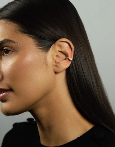 Piercing de orelha For me Triangle prata 925 com triângulos de Zircônias