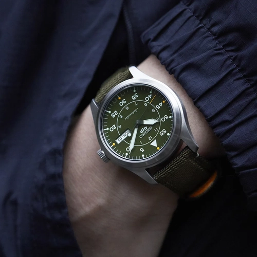 Relógio Seiko 5 Sports Field Series Automático - SRPH29K1 E2EX Verde