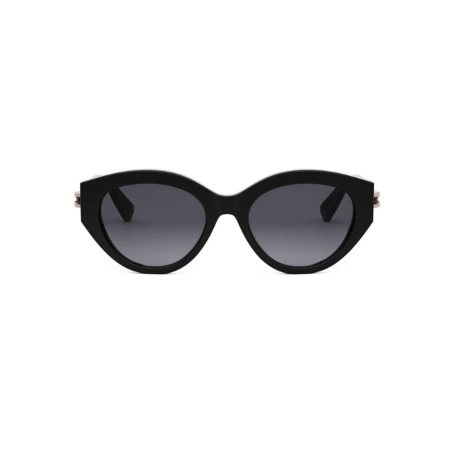 Óculos de Sol Bvlgari BV40046I_5301B Acetato Preto com lentes na cor Cinza Degradê 2