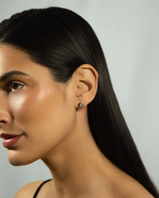 Brinco For me Organic Stud prata 925 círculo com gema Topázio branco 2