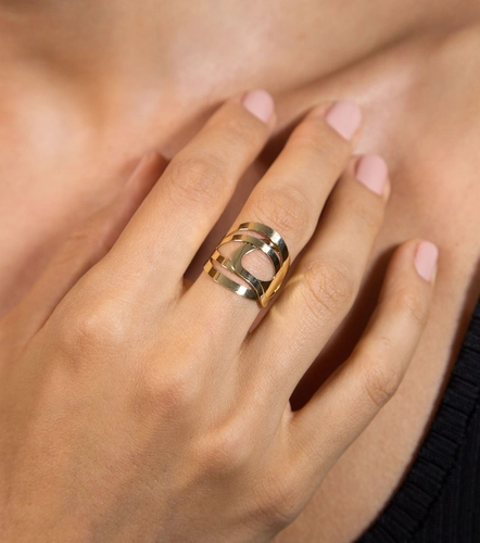 Anel Slim geométrico ouro 18k aros entrelaçados corte a laser