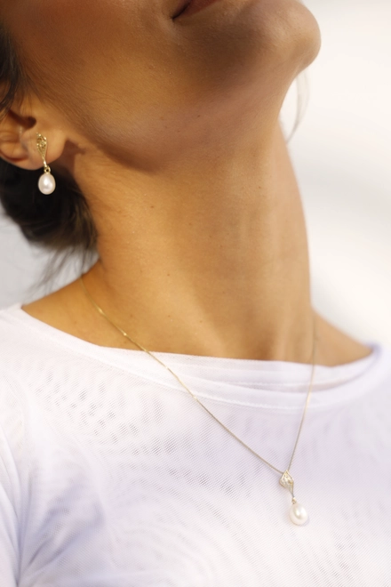 Pingente Rosée folha trama orgânica ouro 18k com Diamante e Pérola 5