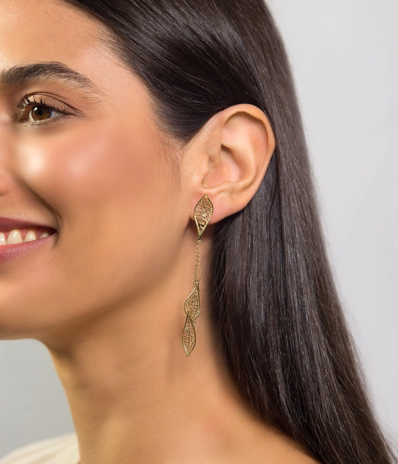 Brinco Rosée pingente ouro 18k folhas tramas orgânicas com Diamante 3