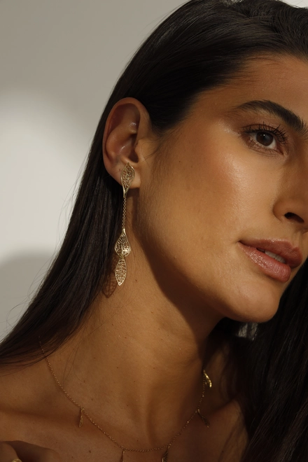 Brinco Rosée pingente ouro 18k folhas tramas orgânicas com Diamante 5