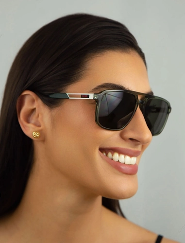 Óculos de Sol Hugo Boss HG1383/S 1ED 58IR S Acetato Verde com lentes na cor Cinza