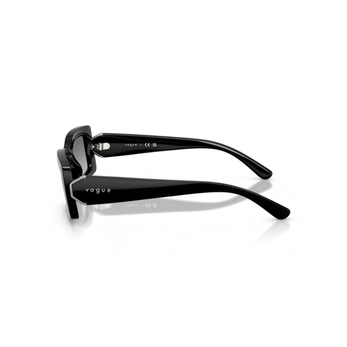 Óculos de Sol Vogue 0VO5674S W44/1153 Acetato Preto com lentes na cor Cinza Degradê