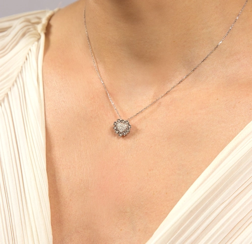 Gargantilha corrente ouro branco 18k pingente coração de Diamantes