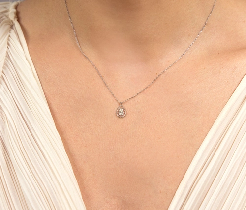 Gargantilha corrente ouro branco 18k gota com 5,5pts de Diamantes