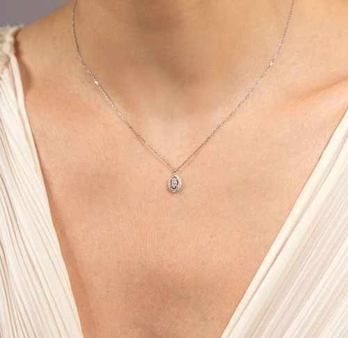Gargantilha corrente ouro branco 18k navete com 12,8pts de Diamantes