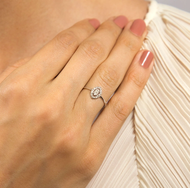 Anel navete ouro branco 18k com 12,8pts de Diamantes 1