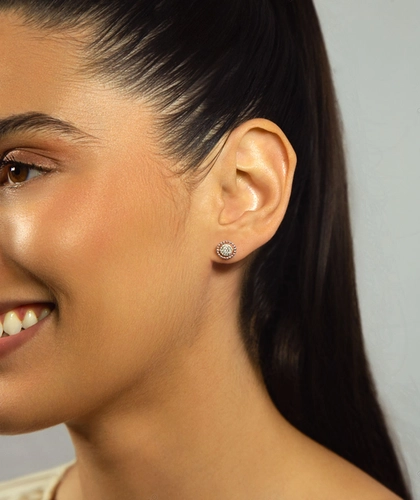 Brinco Stud círculo ouro branco 18k com Diamantes