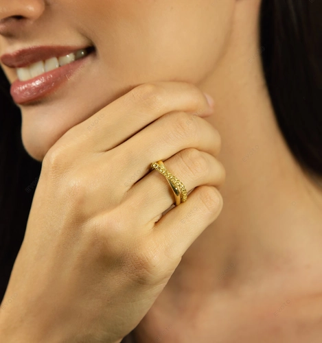 Anel Quadraè filigrana ouro 18k dois aros cruzados polidos