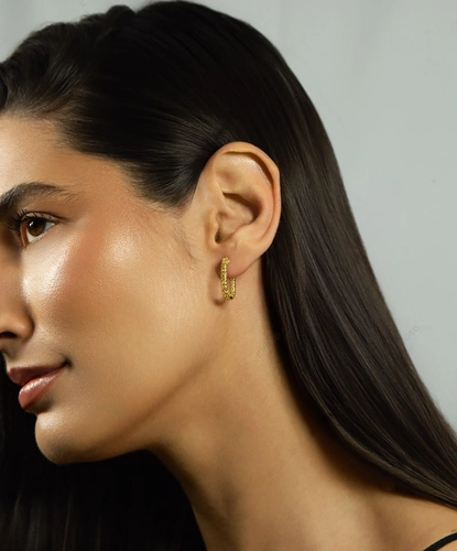 Brinco Quadraè argola retangular média ouro 18k filigrana artesanal