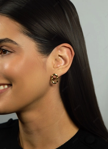 Brinco Colosseo oval em ouro 18k módulos simétricos polidos