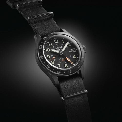 Relógio Seiko 5 Sports Field Series GMT - SSK025B1 P2PX Preto