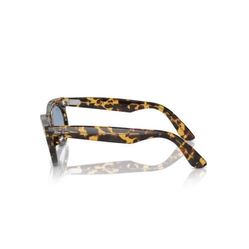 Óculos de Sol Ray-Ban Wayfarer Oval 0RB2242 13323F53 Propionato Amarelo Mesclado com lentes na cor Azul Degradê