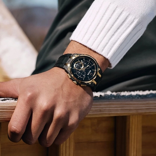 Relógio Bulova Curv Carbono Forjado Edição Especial 150 anos - 98A328N