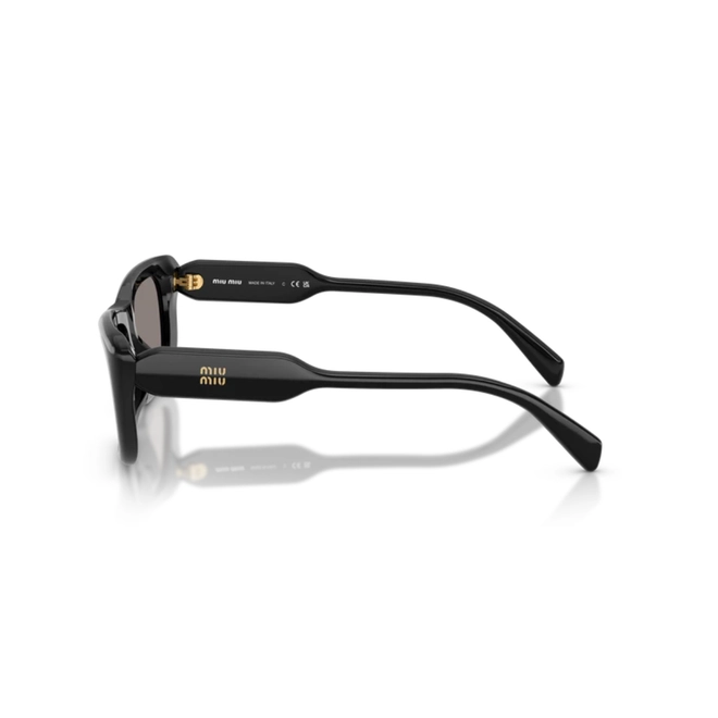 Óculos de Sol Miu Miu 0MU B12S 16K80Q56 Acetato Preto Polido com lentes na cor Cinza Escuro 3