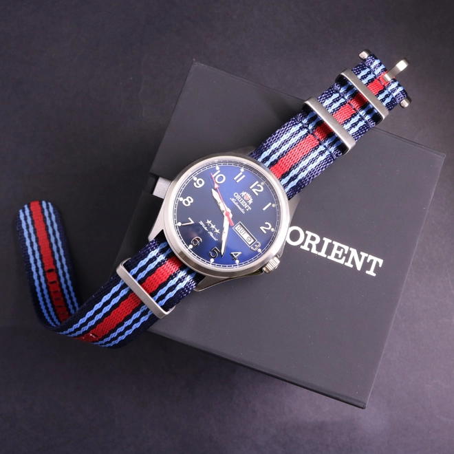 Relógio Orient 3 Stars Sport Land Martini Racing - YN6SN009 D2DV Azul 4
