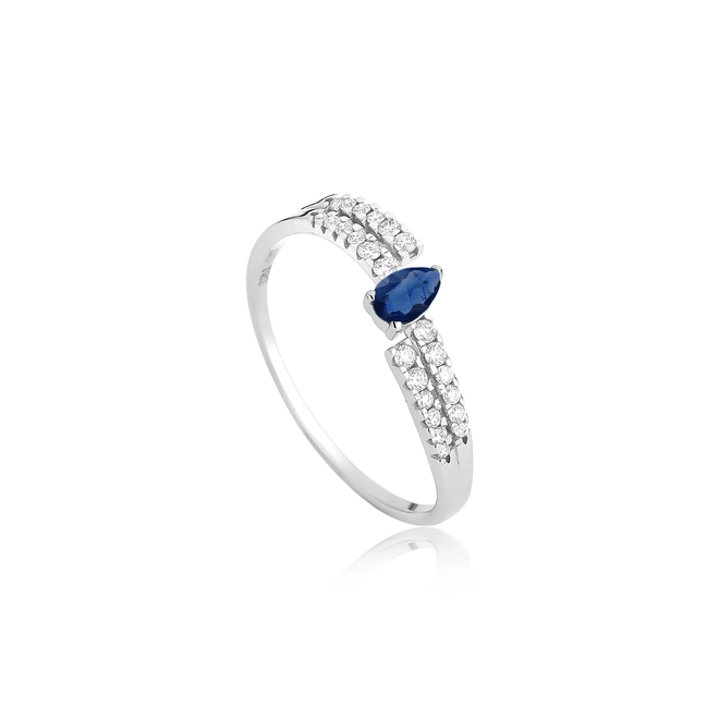 Anel Way em ouro branco 18k linhas delicadas de Diamantes com gota de Safira Azul 1