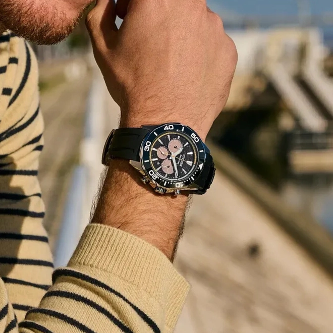 Relógio Citizen Endeavour Chrono Eco-Drive - CA4730 08EN Preto 3