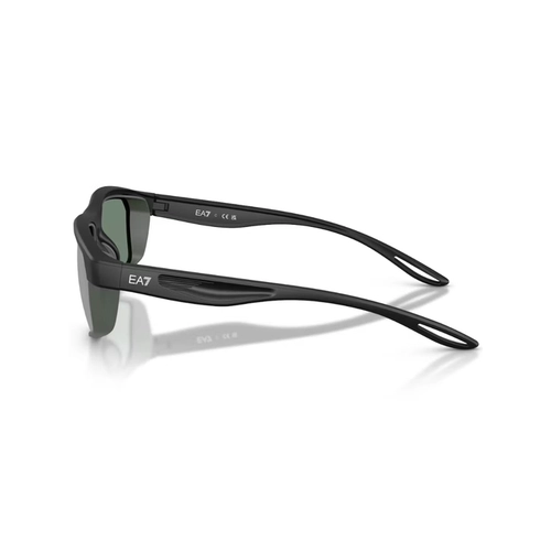 Óculos de Sol Emporio Armani EA7 0Q74003 62888257 Acetato Preto Fosco com lentes na cor Verde Espelhado