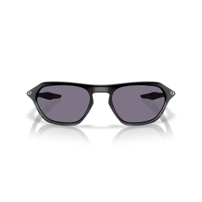 Óculos de Sol Oakley 0OO9537L 95370161 Acetato Preto com lentes na cor Cinza Prizm 2