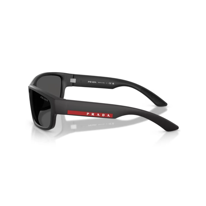 Óculos de Sol Prada Linea Rossa 0PS C04S 1BO08Z65 Acetato Preto Fosco com lentes na cor Cinza Escuro 3
